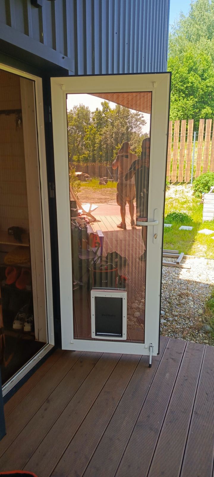 Пример установки дверцы для кота