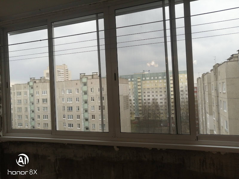 Отрегулированная раздвижная рама