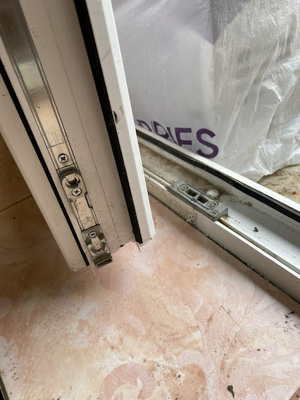 Процесс ремонта окна