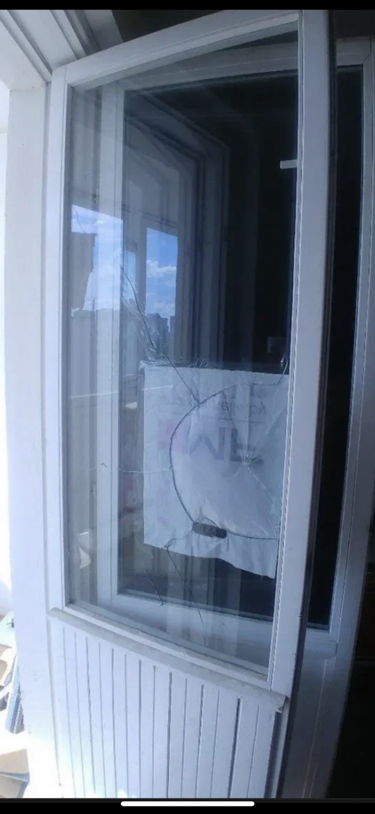 Процесс замены стекла в старой раме